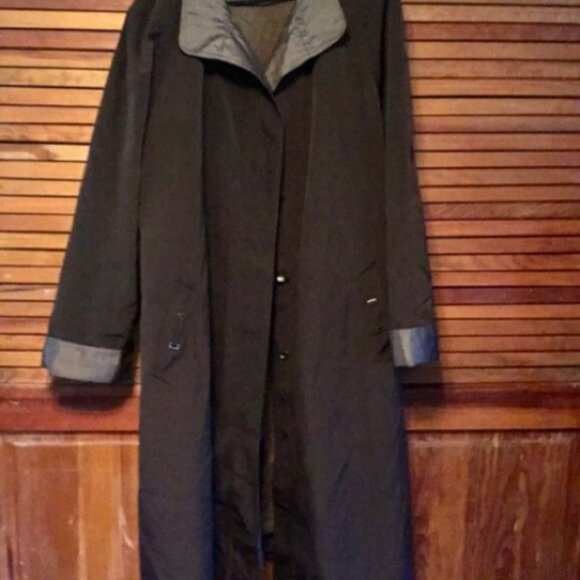 Brown gallery trench - Picture 2 of 5